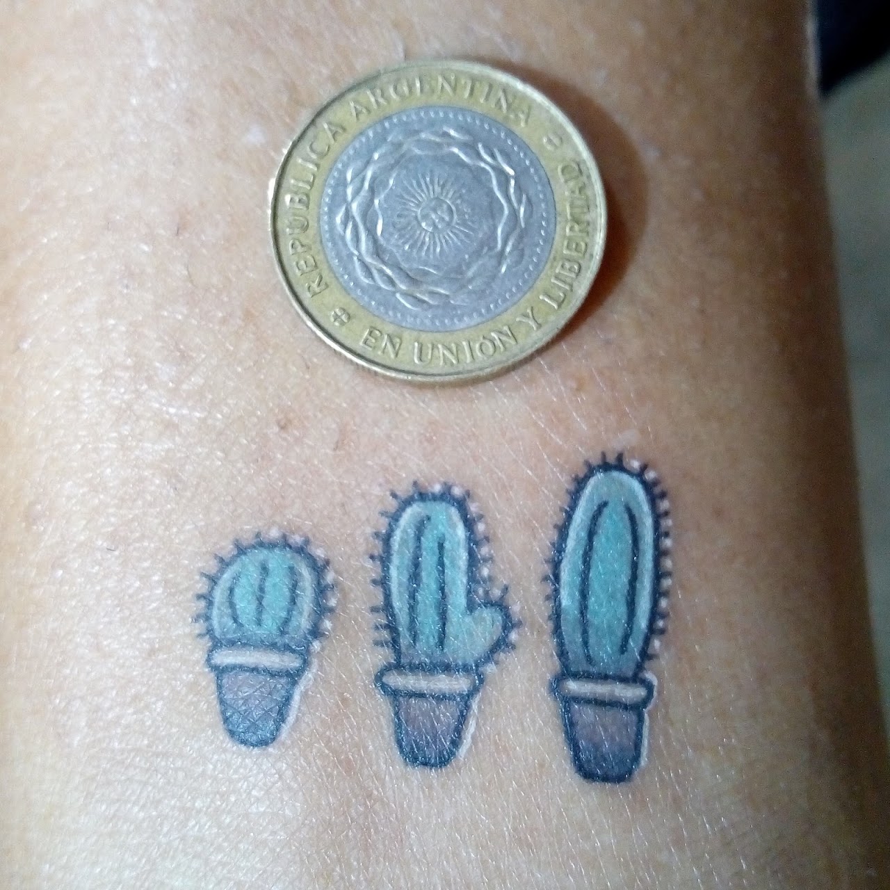 Tatuaje color hecho en V ROCK TATTOO